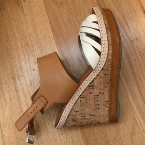 dolce vita wedge sandals size 6.5